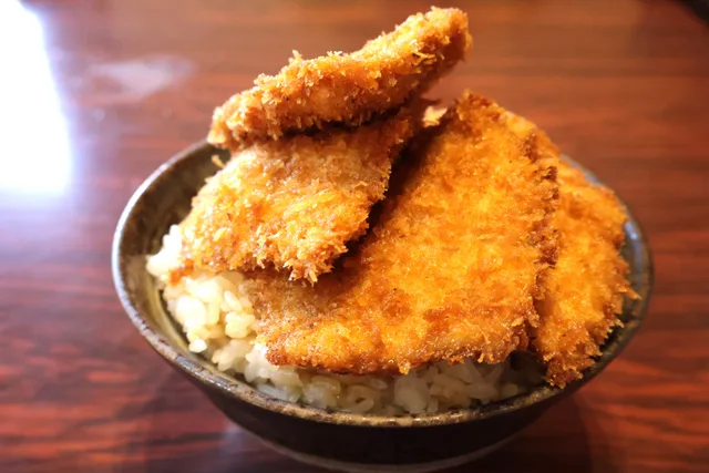 タレカツ丼（新潟県）の写真