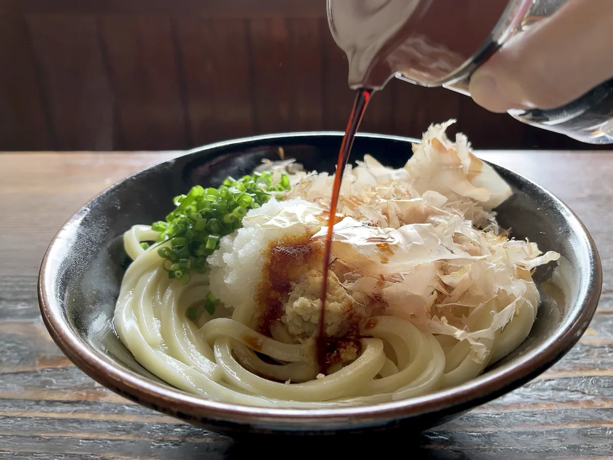醤油うどんの料理写真