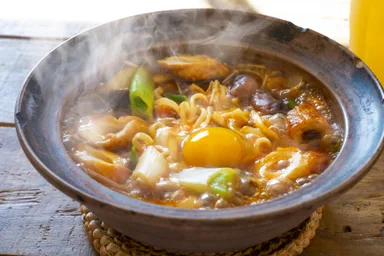 味噌煮込みうどん（愛知県）