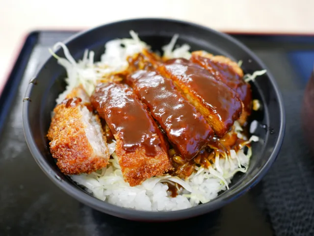 デミカツ丼（岡山県）の写真
